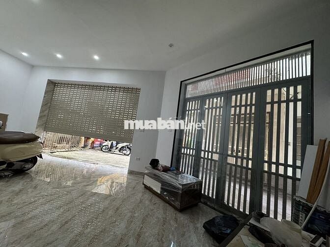 Chính chủ cho thuê văn phòng, cửa hàng 50m2 ngách 3/171 Thái Hà