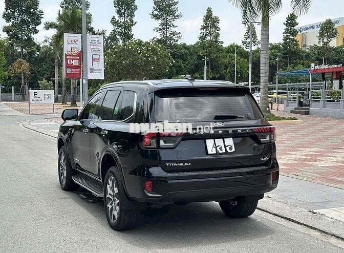 Ford Everest 2023 Titanium+ 2.0 AT 4x4 - 40000 km
