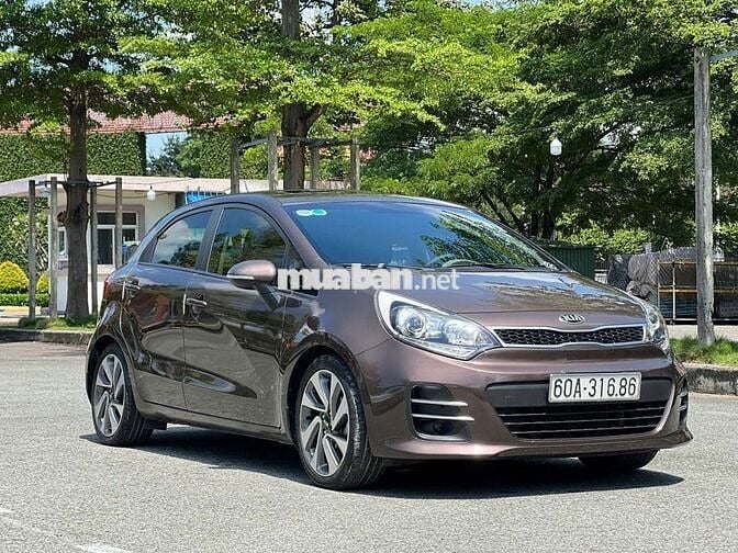 KIA RIO 2015 1.4 AT Hatchback - 46000 km