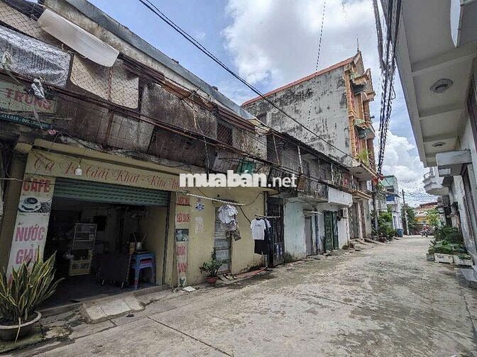 Bán nhà 185m2 MBKD + 20 P.trọ căn góc ĐS 2 KCN Sóng Thần Dĩ An