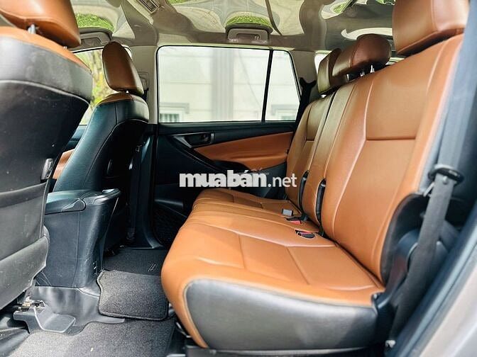Toyota Innova 2018 2.0 E MT -98000 km