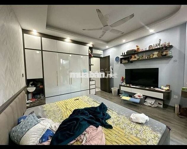 Tôi cần bán nhà mặt ngõ Trần Quang Diệu ô tô chánh kinh doanh.