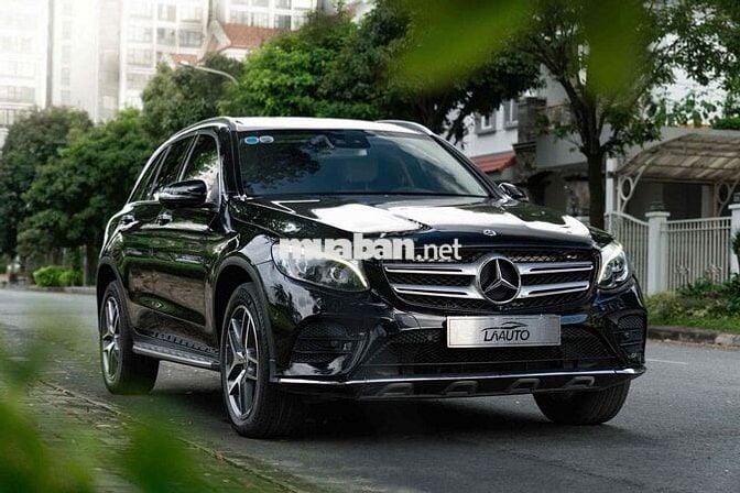 LONG ANH AUTO về Mercedes GLC300 4Matic model 2018