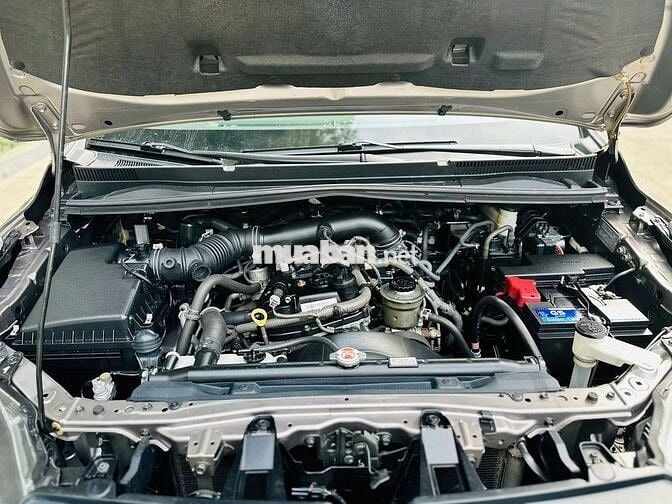 Toyota Innova 2018 2.0 E MT -98000 km