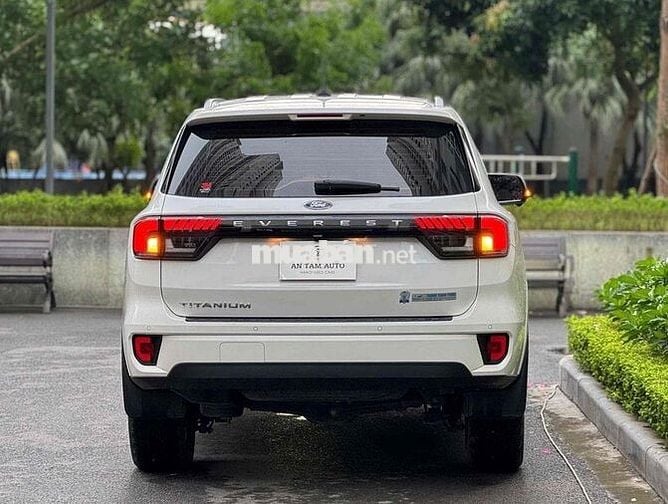 Ford Everest 2023 Titanium 2.0L 4x2 AT - 50000 km