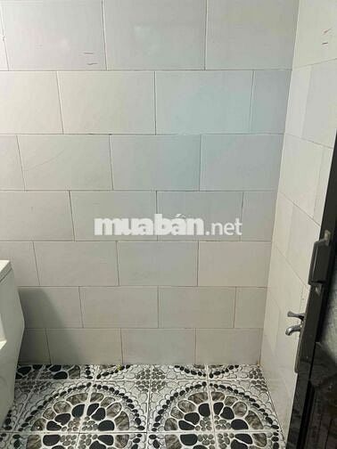 cho thuê nhà cấp 4 , sân vườn, sân đậu ô tô , khu vực an ninh tốt!