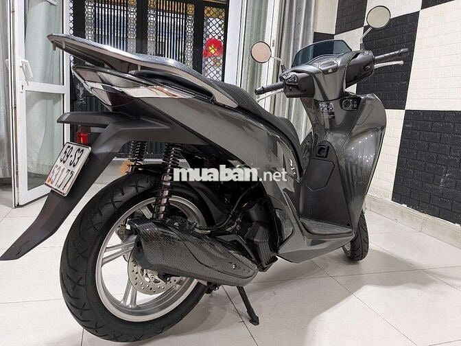 Bán xe SH 125 ,  màu xám rất mới 99% . Chính Chủ