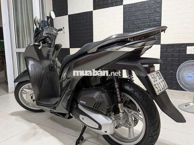 Bán xe SH 125 ,  màu xám rất mới 99% . Chính Chủ