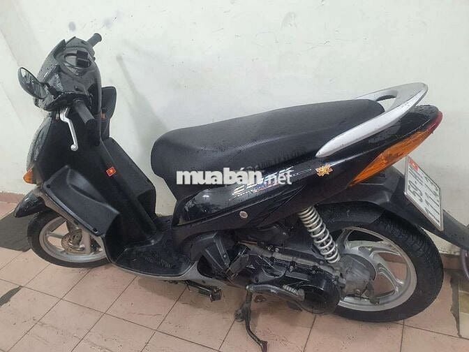 Honda Click màu đen mua 2011 máy êm