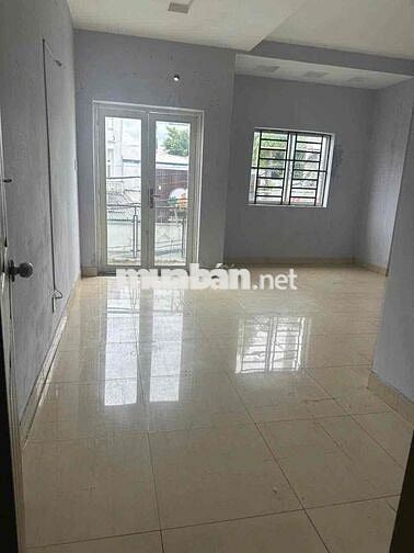 Nhà mặt tiền trệt lầu 5*20; 3pn tiện kinh doanh