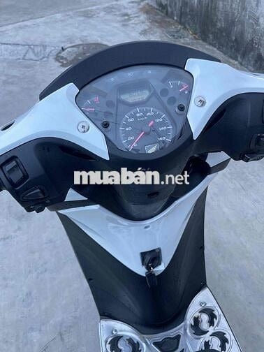 Cần bán sh 150 máy zin 1 chủ lêb fom ý
