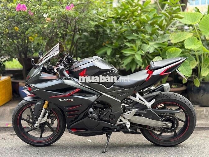 Honda cbr250rr 2020 1 chủ odo 7k6 , zin keng 9 chủ