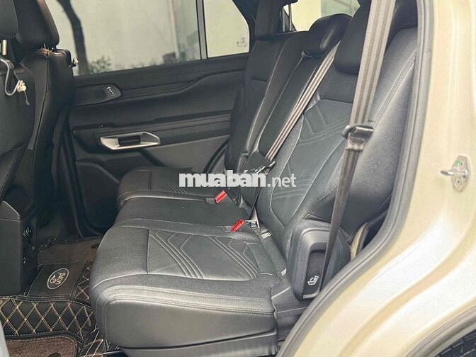 Ford Everest 2023 Titanium 2.0L 4x2 AT - 50000 km