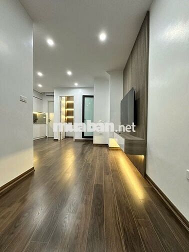Chính chủ bán căn hộ 47.3m, 2 ngủ 2wc, sổ đỏ. Giá: 3.09 tỷ.