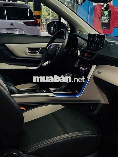 Toyota Veloz Cross 2022 CVT Top - 28000 km