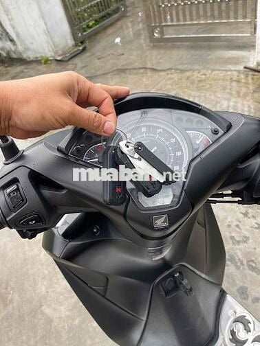 Cần bán sh 150 cbs fom chót 2019 dán full li lông