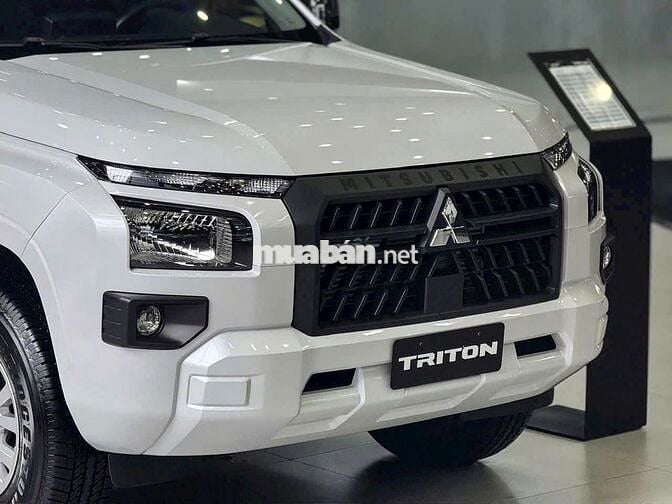 Mitsubishi Triton giảm 100 bạ + phụ kiện+bảo hiểm
