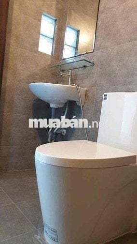 căn hộ 4 tầng mt Phan Khoang doanh thu 50tr/1 tháng