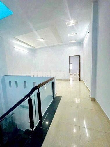 Nhà mặt tiền trệt lầu 5*20; 3pn tiện kinh doanh