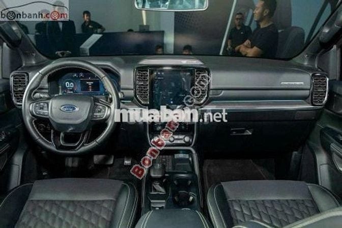 Ford Everest Platinum 2.0L 4x4 AT 2025