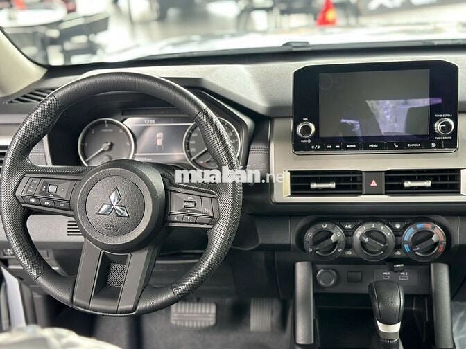 Mitsubishi Triton giảm 100 bạ + phụ kiện+bảo hiểm