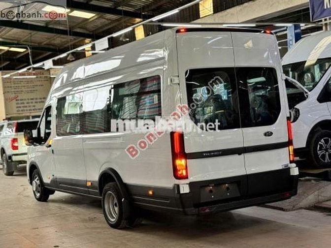 Ford Transit Premium+ 2025