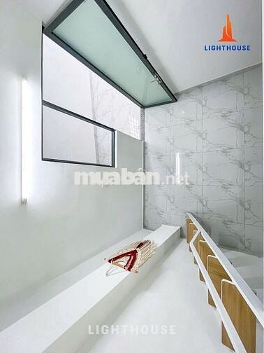 DUPLEX HIỆN ĐẠI MỚI TOANH _ NỘI THẤT ĐẦY ĐỦ