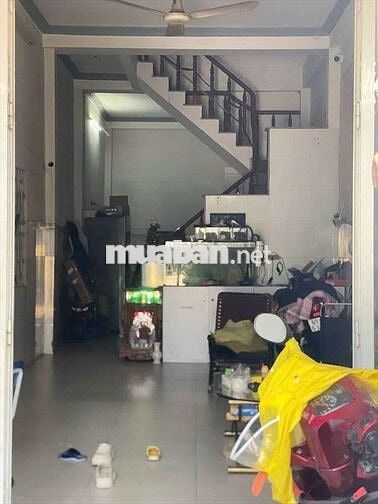 NHÀ+ DÃY TRỌ PHÍA SAU , THU NHẬP 20TR THG NGAY CHỢ THỚI HÒA VLA