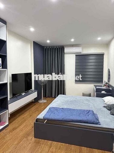 NHÀ ĐẸP- ÔTÔ ĐỖ CỬA,VÀO NHÀ THOẢI MÁI - GẦN CẦU CHƯƠNG DƯƠNG