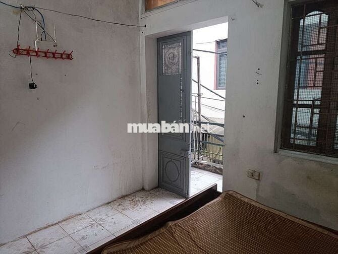 Cho thuê phòng 11m2, 1,5tr Đường Hoàng Mai