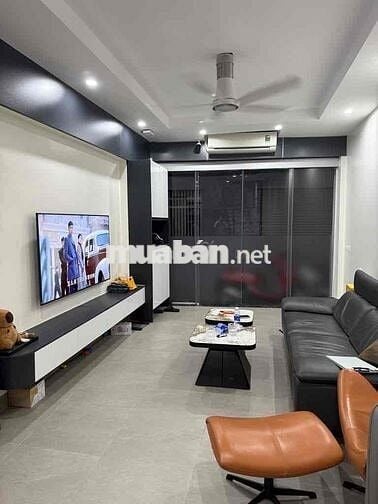 NHÀ ĐẸP- ÔTÔ ĐỖ CỬA,VÀO NHÀ THOẢI MÁI - GẦN CẦU CHƯƠNG DƯƠNG