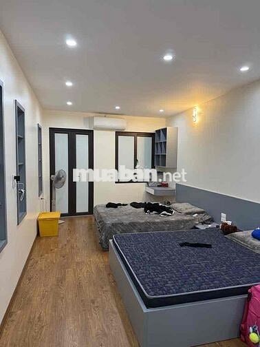 NHÀ ĐẸP- ÔTÔ ĐỖ CỬA,VÀO NHÀ THOẢI MÁI - GẦN CẦU CHƯƠNG DƯƠNG