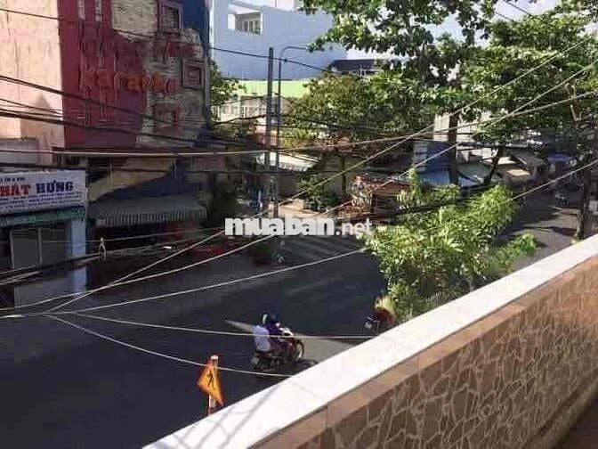 lầu 1- cc mặt tiền đường phạm vấn