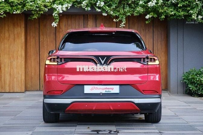 VinFast VF8 2023 Eco - 70000 km