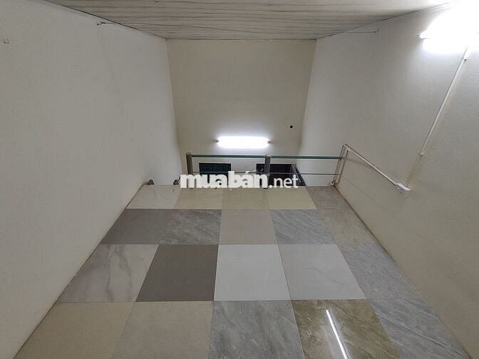 Phòng trọ gác xép vskk chính chủ đường Trương Định cách khu BKX 2,5km