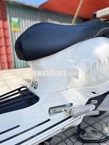 Cần bán vespa gts 150cc 2022 đẹp lướt