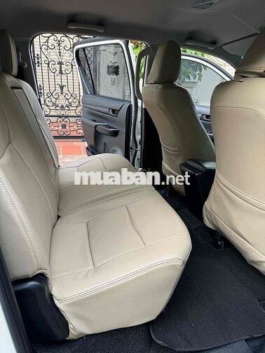 TOYOTA HILUX 2.4E STĐ MÁY DẦU SX 2019