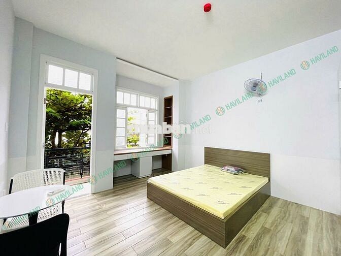 CĂN HỘ FULL NỘI THẤT CÓ BAN CÔNG NGAY TRUNG TÂM ĐẦY ĐỦ TIỆN NGHI