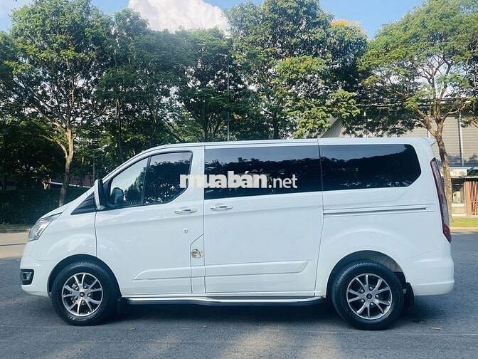 Ford Tourneo 2019 Titanium 2.0 AT - 93000 km