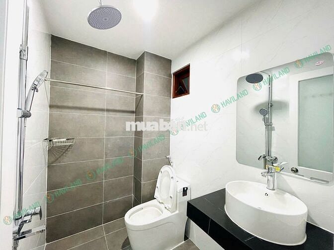 CĂN HỘ FULL NỘI THẤT CÓ BAN CÔNG NGAY TRUNG TÂM ĐẦY ĐỦ TIỆN NGHI