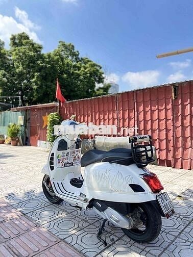 Cần bán vespa gts 150cc 2022 đẹp lướt