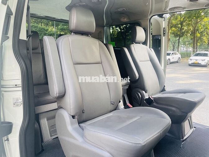 Ford Tourneo 2019 Titanium 2.0 AT - 93000 km