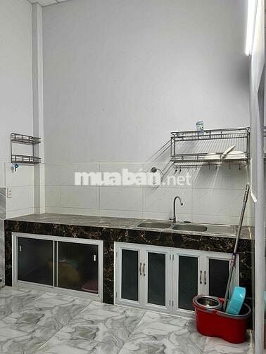 chính chủ cho thuê nguyên căn mới xây có nội thất