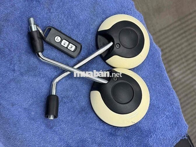 SCOOPY ZIN INDO. Khoá Smartkey - Thắng ABS