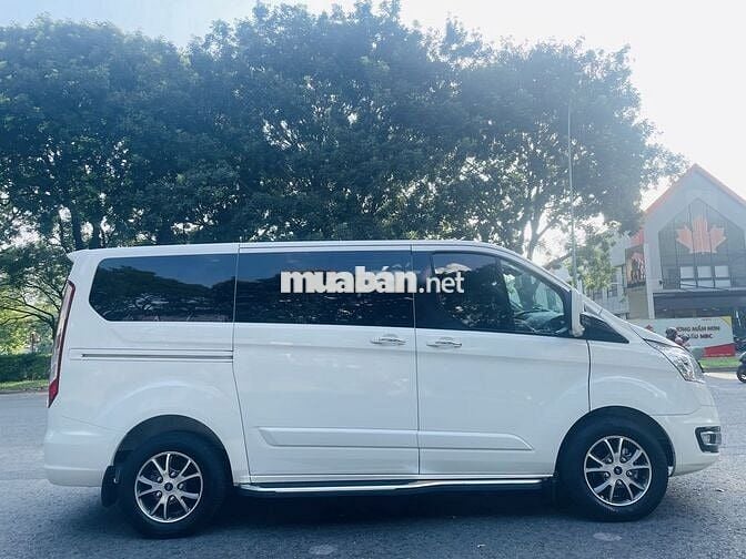 Ford Tourneo 2019 Titanium 2.0 AT - 93000 km