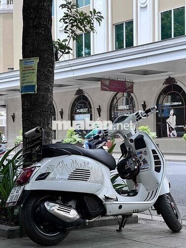 Cần bán vespa gts 150cc 2022 đẹp lướt