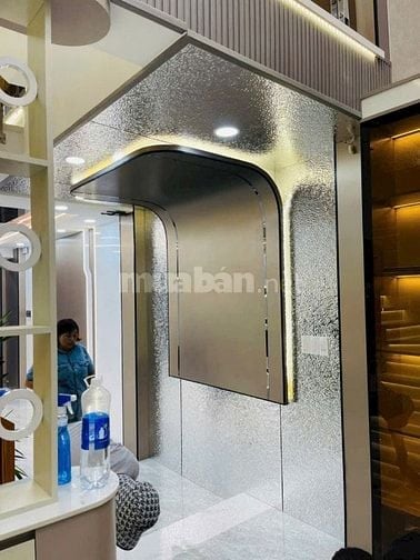 NHÀ XÂY MỚI 100% KHU NHÀ LẦU CAO CẤP - DÂN TRÍ CAO - AN NINH 