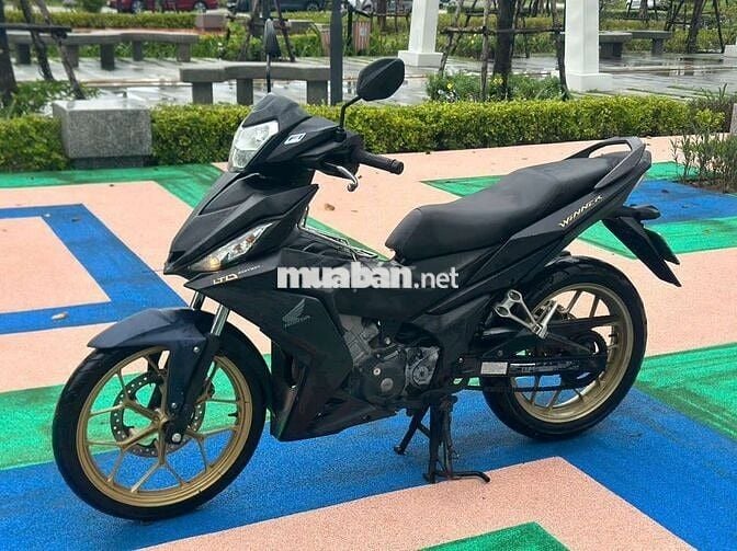 Winer v1 áo dáng ffu xe cần bán hoạc gl xe khác
