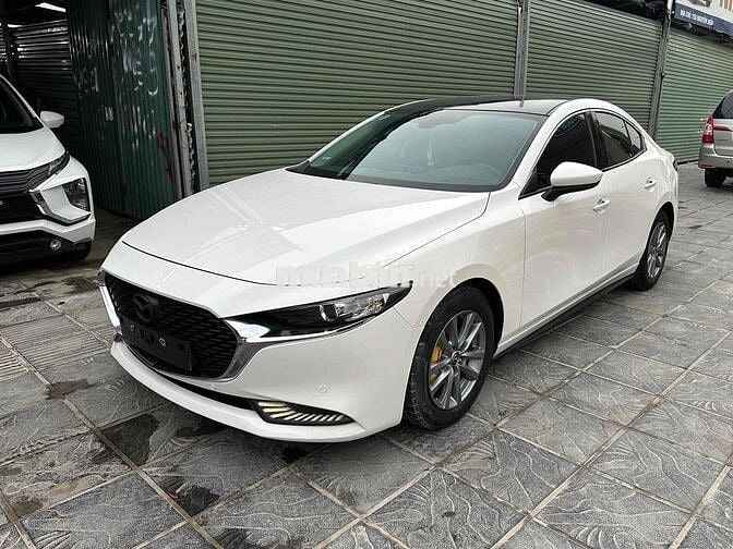 Mazda 3 2023 1.5L Sport Luxury - 50000 km