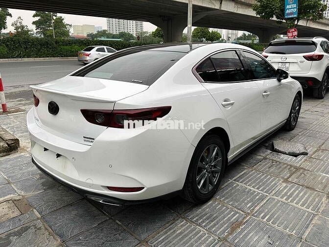 Mazda 3 2023 1.5L Sport Luxury - 50000 km